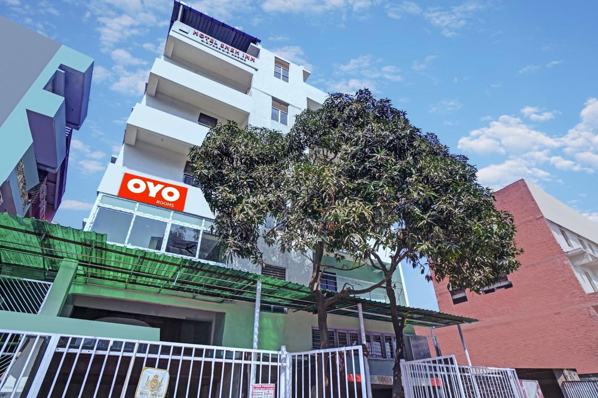 Flagship Hotel Sneh Inn Rms Colony Patna  Exteriör bild